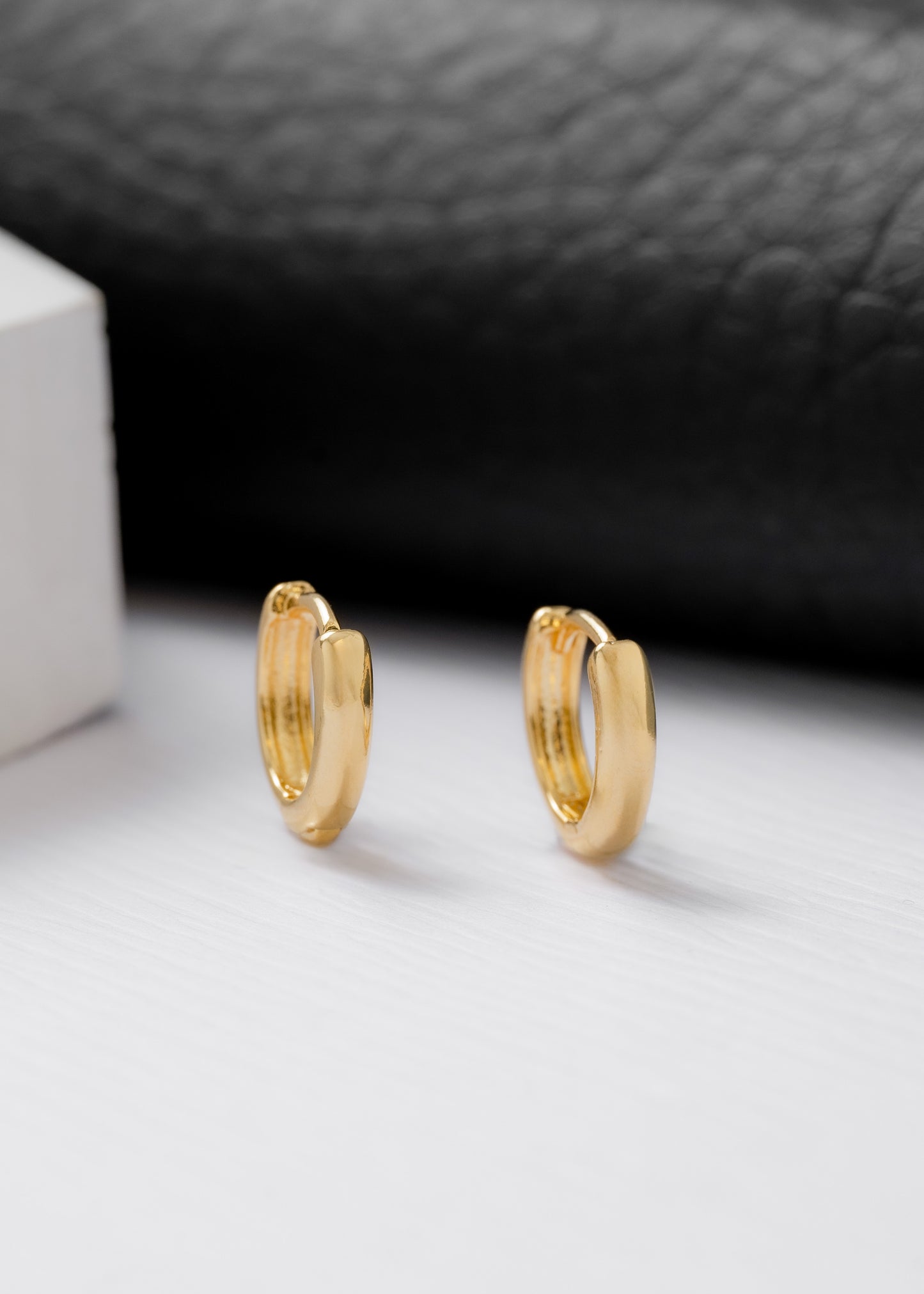 Plain Click Hoop Earrings