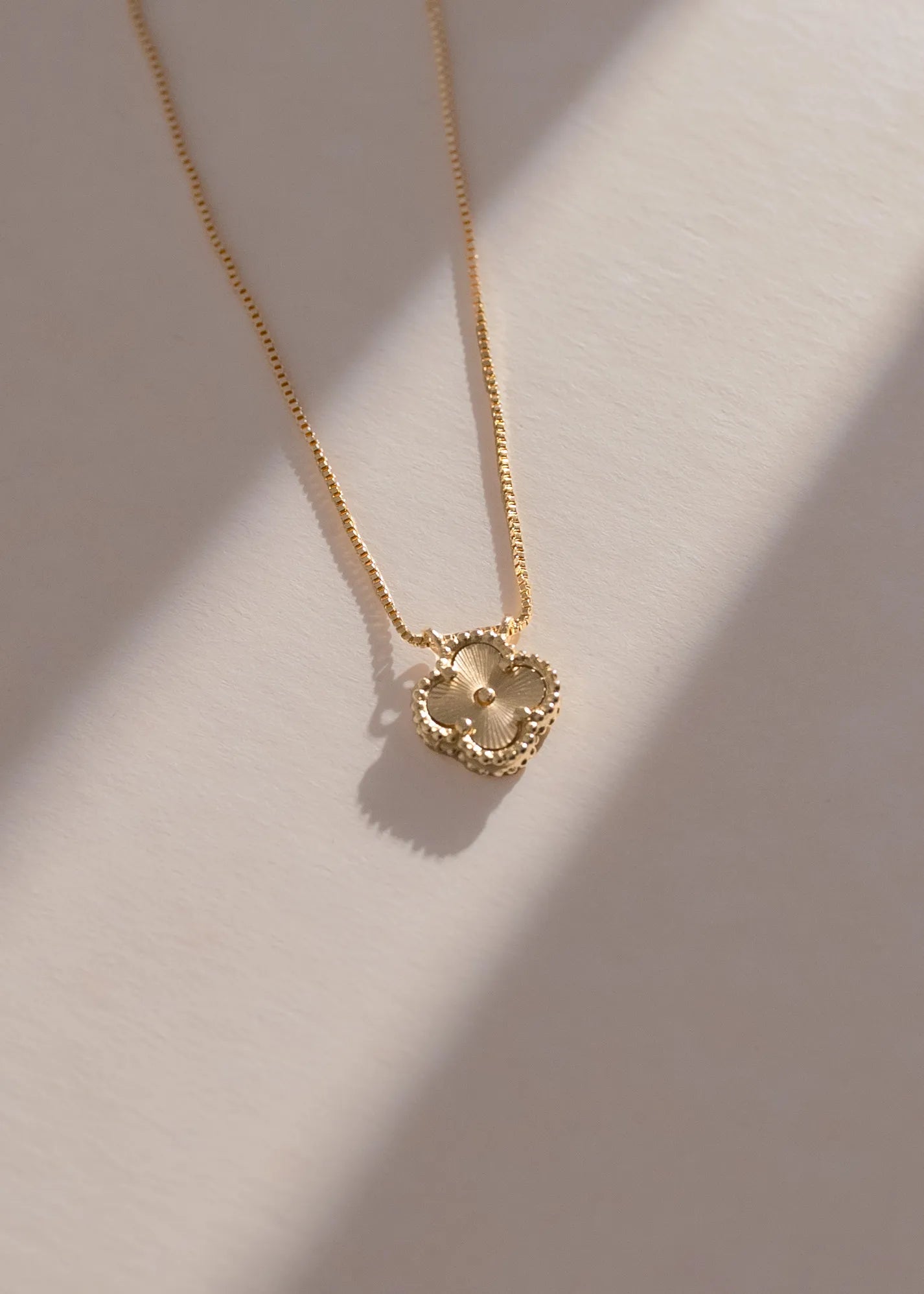 Clover Pendant Chain