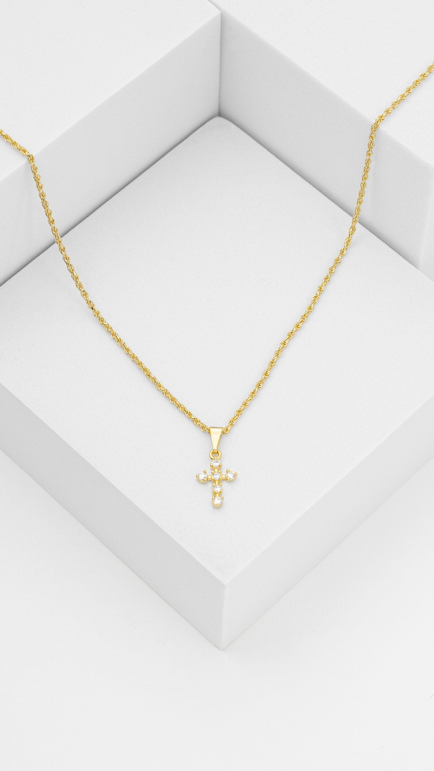 Diamond Bow Chain Necklace
