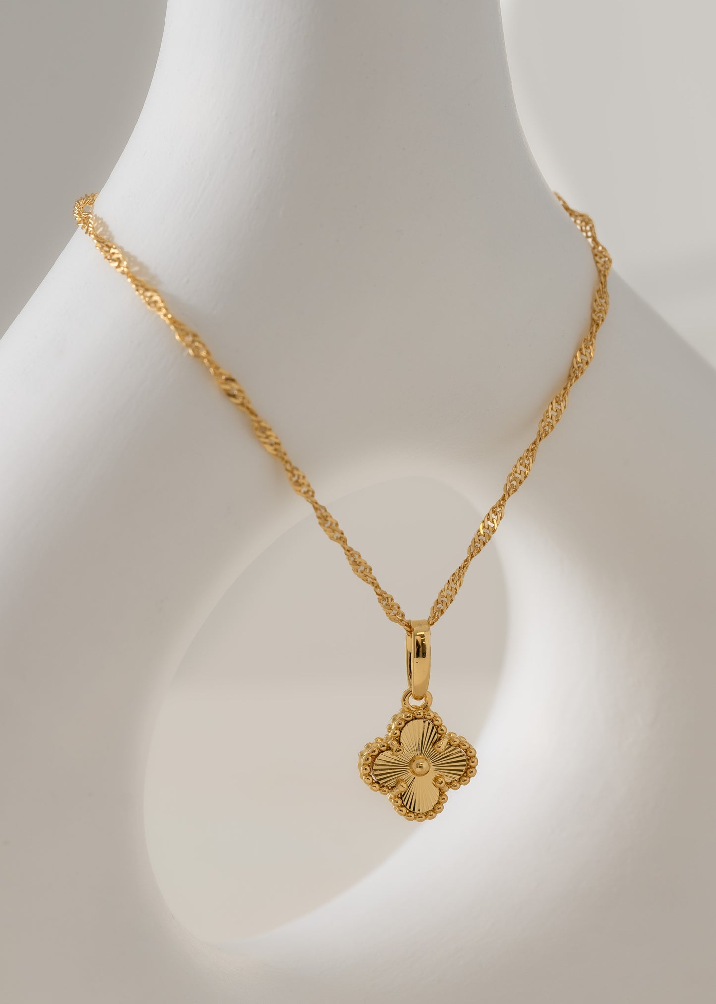 Clover Sol Pendant