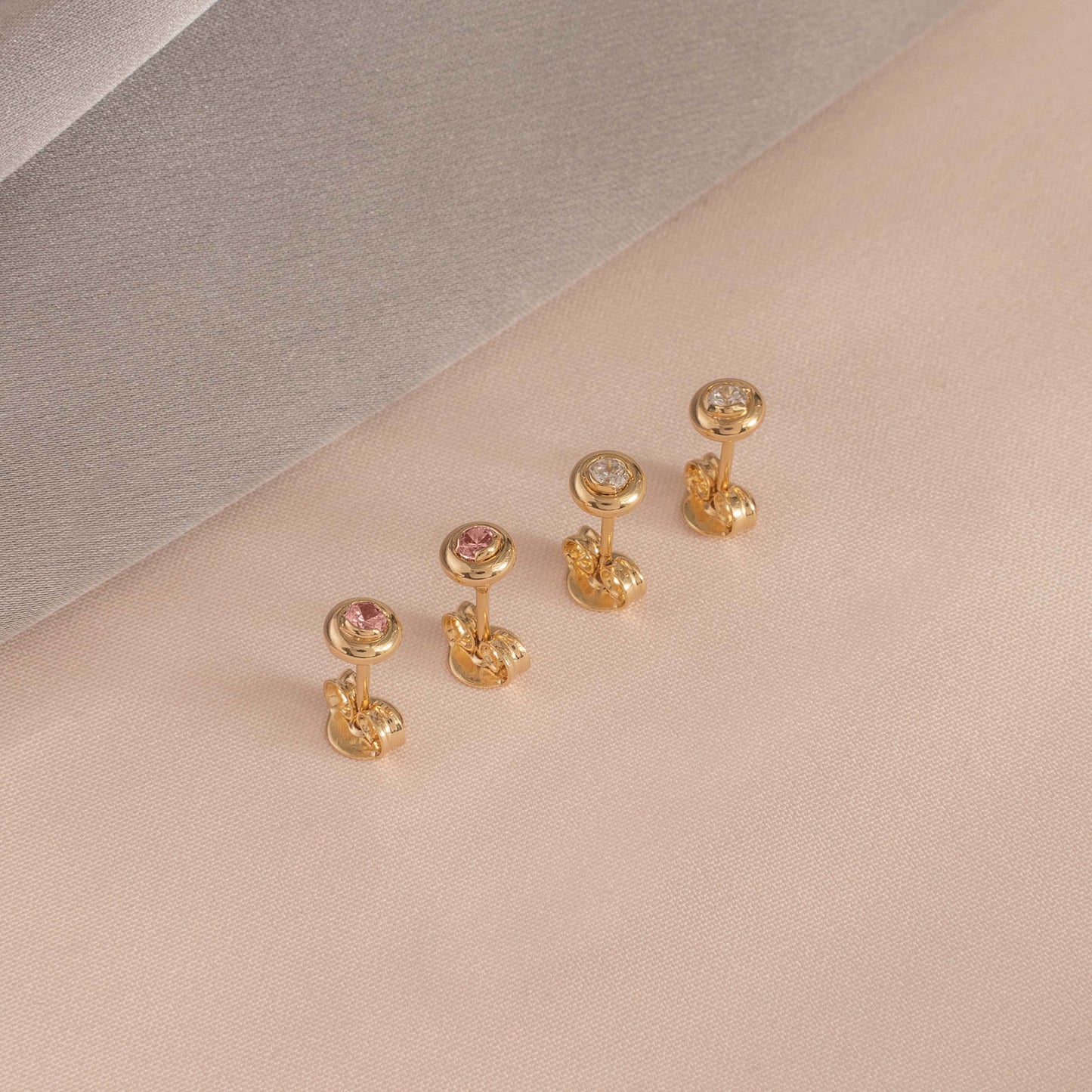 Zircon Round Box 4mm Earrings