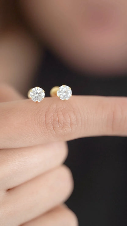 Solitaire Stud Earring 6mm